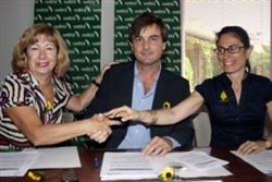 Cudeca y la Concejalía de Solidaridad de Benalmádena firman un convenio de colaboracíon