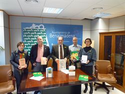 Mercadillo de los Libros Solidarios de la Biblioteca de Arroyo de la Miel a beneficio de Cudeca