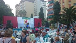 Espectacular Gala de la Asoc. de Vecinos 320 Viviendas en ayuda a Cudeca