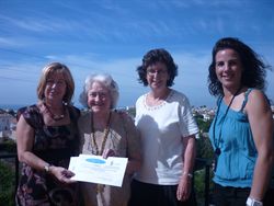 Visita de la Concejala de Educación, Igualdad y Solidaridad del Ayuntamiento de Benalmádena a Cudeca