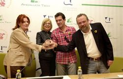 Antonio Banderas apadrina el Convenio entre la Universidad de Málaga y la Fundación Cudeca